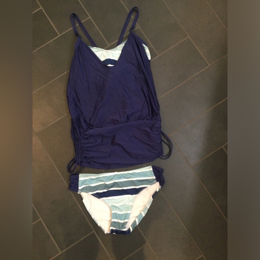 ☀️NEXT Two-piece tankini, navy, gray, and white, size medium. EUC